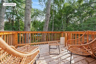 232 Norris Ln in Bridgehampton, NY - Building Photo