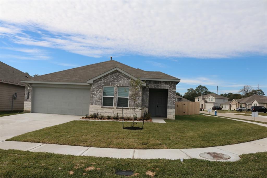 24808 Sugar Pine Cone St in Magnolia, TX - Building Photo