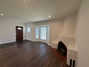 3042 Hermosa Ave in Glendale, CA - Building Photo - Building Photo