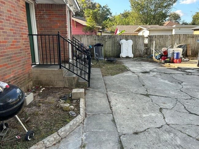 5519 Sherman St in Houston, TX - Building Photo - Building Photo