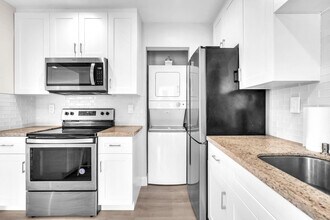 3213 Colony Club Rd in Pompano Beach, FL - Building Photo - Building Photo