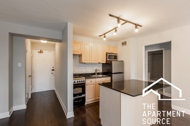 property at 445 W Wellington Ave
