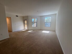 128 N Oak Knoll Ave, Unit 303 in Pasadena, CA - Building Photo