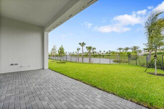 13069 Feathering Wy in Palm Beach Gardens, FL - Building Photo - Building Photo