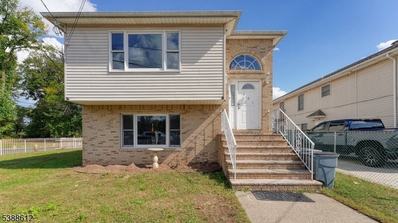 591 Cherry St in Elizabeth, NJ - Foto de edificio