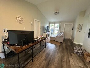 8395 Garden Gate Pl in Boca Raton, FL - Building Photo - Building Photo