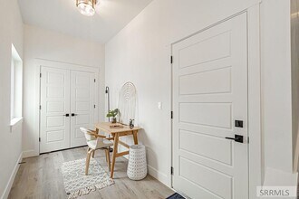 676 E Court St, Unit 204 in Blackfoot, ID - Building Photo - Building Photo