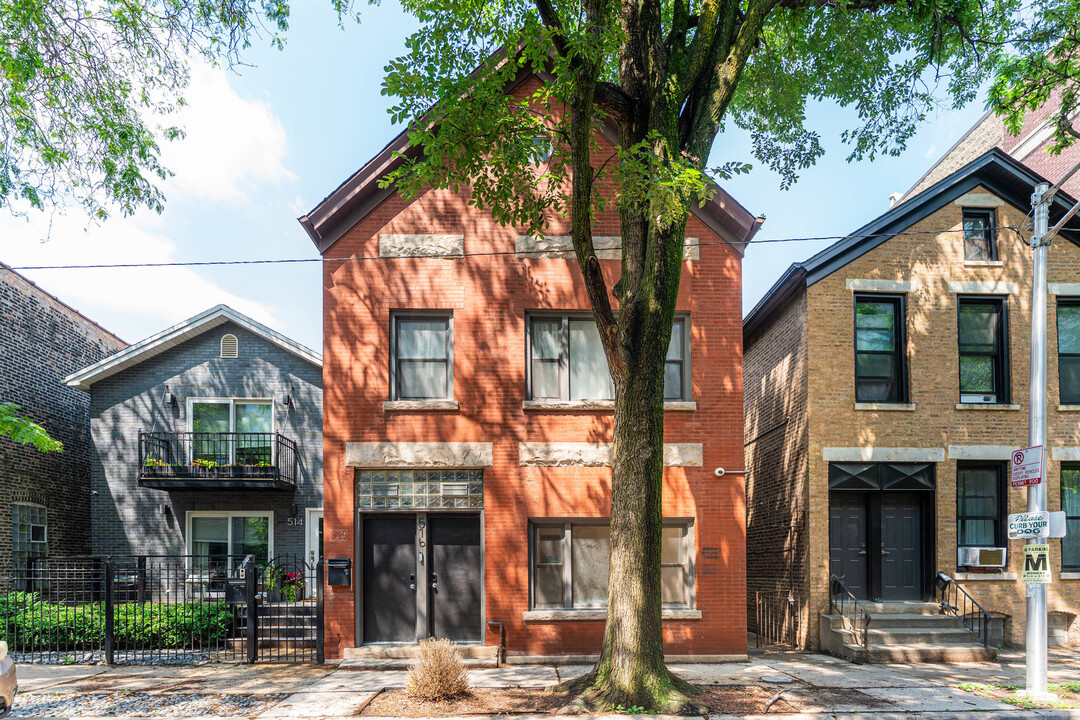516 N Hermitage Ave in Chicago, IL - Building Photo
