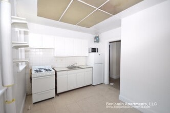 26 Chiswick Rd, Unit 4 in Boston, MA - Foto de edificio - Building Photo