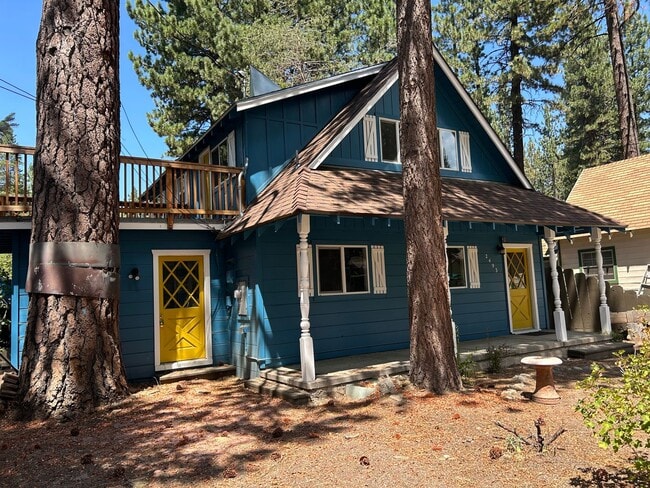 2493 Bertha Ave in South Lake Tahoe, CA - Building Photo - Building Photo