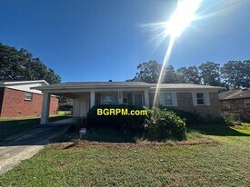 5812 Hacienda Dr in North Little Rock, AR - Building Photo