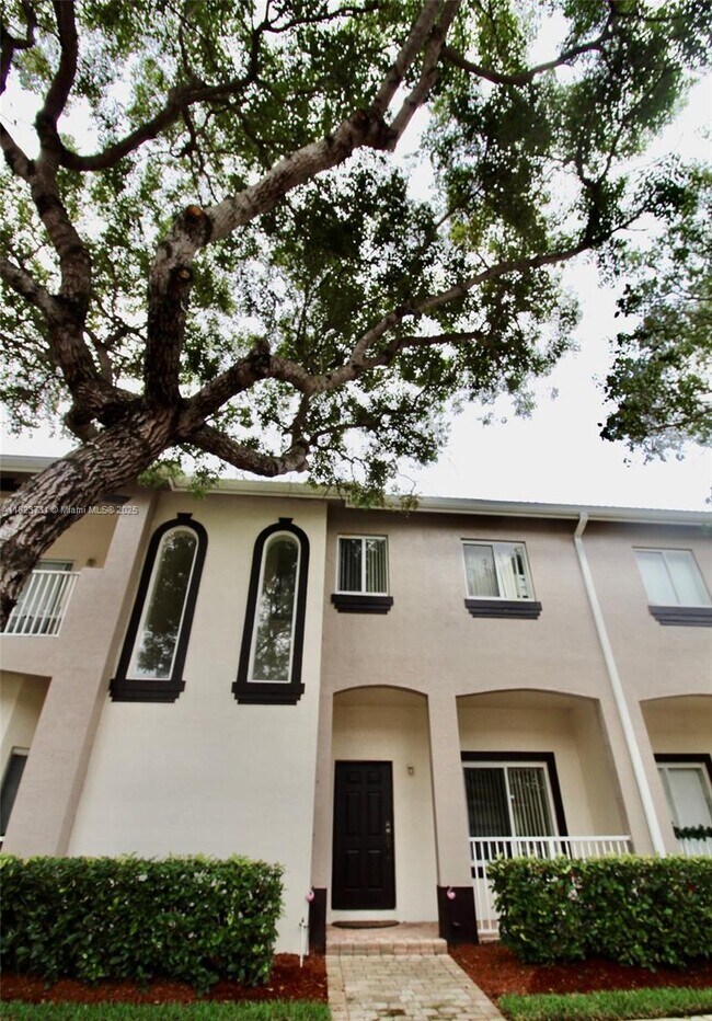 property at 2416 SE 19th Ct