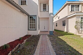 1852 SW 156th Ave in Miramar, FL - Building Photo - Building Photo