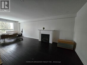 81 Clearmeadow Blvd in Newmarket, ON - Building Photo - Building Photo