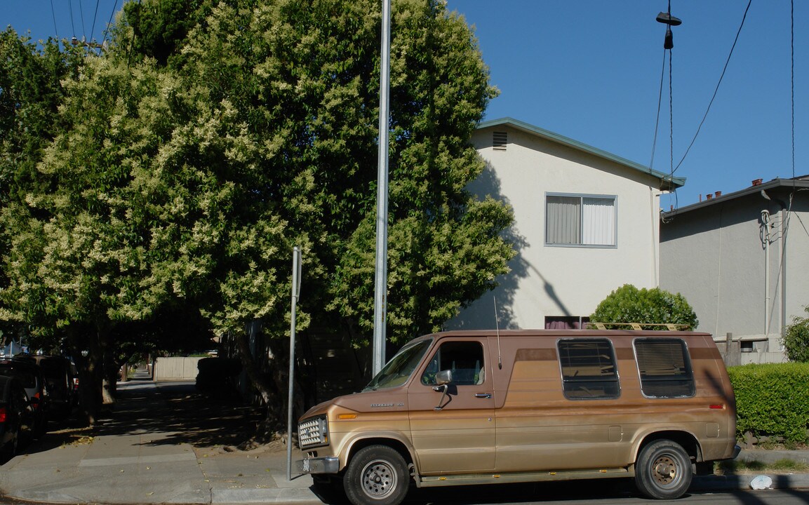 1297 Plum St in San Jose, CA - Foto de edificio