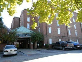 Cambridge at Auburn in Auburn, AL - Building Photo
