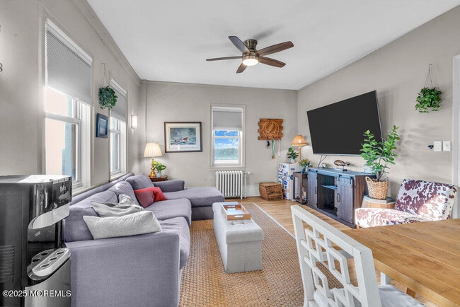 400 Deal Lake Dr in Asbury Park, NJ - Building Photo - Building Photo