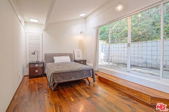1541 Marlay Dr in Los Angeles, CA - Building Photo - Building Photo