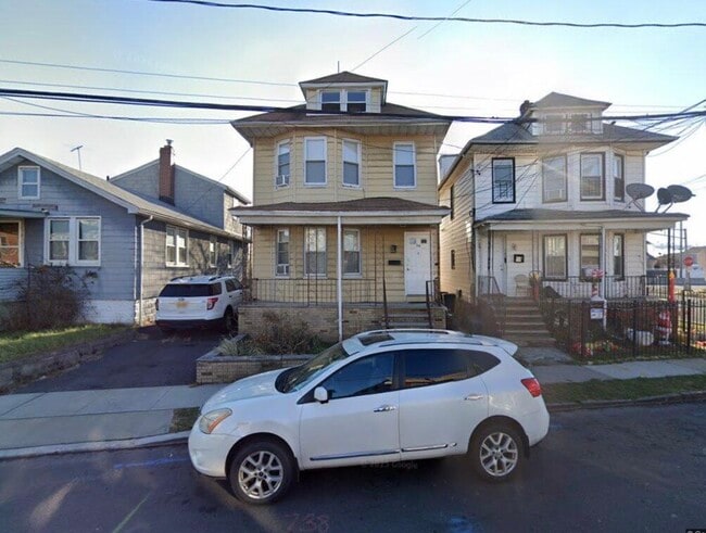 738 Edgar Rd, Unit 1