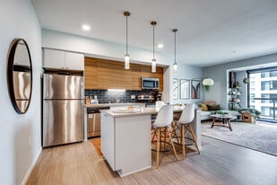 Viridium Apartments in Minneapolis, MN - Building Photo