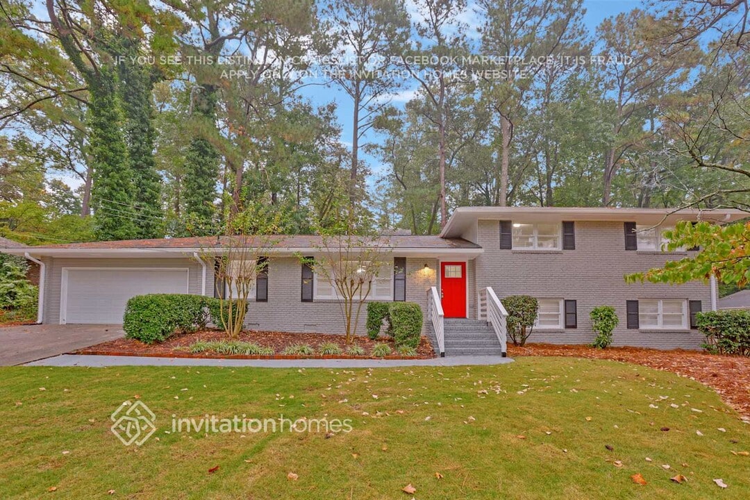 2175 Zelda Dr NE in Atlanta, GA - Building Photo