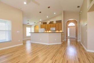 22852 Hawk Hill Loop in Land O Lakes, FL - Building Photo - Building Photo