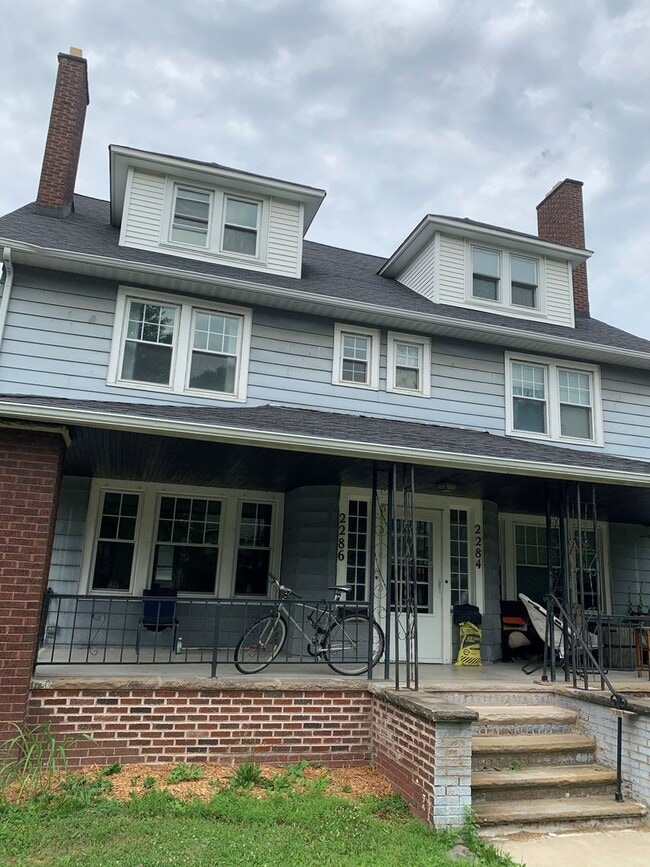 property at 2284 S Overlook Rd