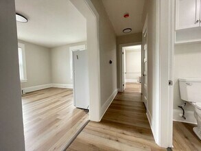 55 Henriette St in Manchester, NH - Building Photo - Building Photo
