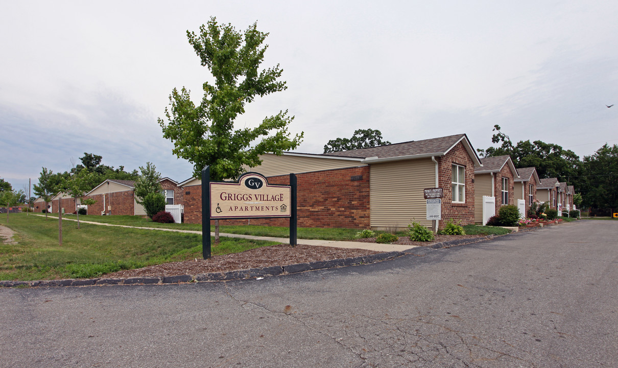 Griggs Village Apartments in Columbus, OH - Building Photo