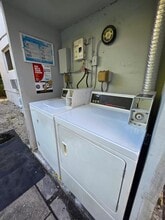 7155 Rue Notre Dame in Miami Beach, FL - Building Photo - Building Photo