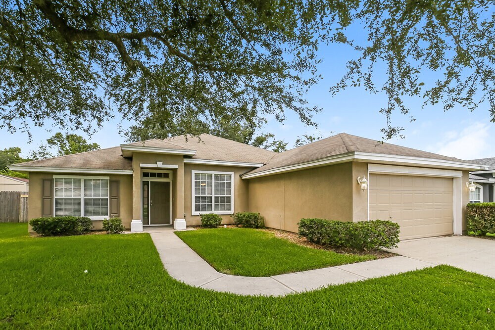 11119 Cherokee Cove Dr in Jacksonville, FL - Building Photo