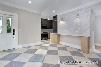 15 Lanark Rd in Brookline, MA - Building Photo - Building Photo