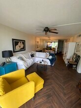 2004 S Federal Hwy, Unit D102 in Boynton Beach, FL - Building Photo - Building Photo