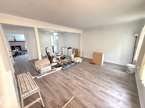 691 Biltmore Dr in Virginia Beach, VA - Building Photo - Building Photo