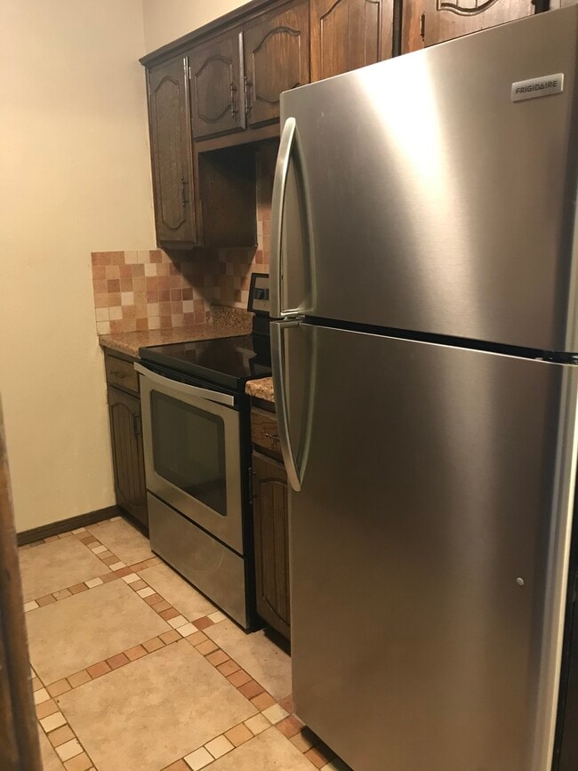 209 Brian Rd, Unit 209 in Elk City, OK - Building Photo - Building Photo