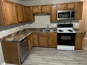 2243 Delta Dr in Fayetteville, NC - Building Photo - Building Photo