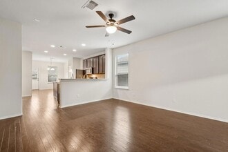 212 La Dera Dr in Liberty Hill, TX - Building Photo - Building Photo