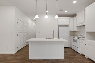2323 N Valley Cir in La Feria, TX - Foto de edificio - Building Photo