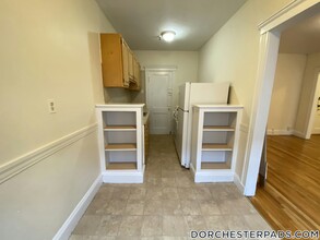 131 Washington St in Boston, MA - Building Photo - Building Photo