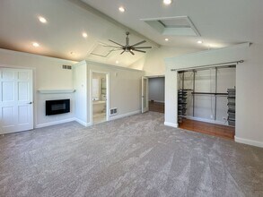 21203 River Rd in Grosse Pointe Woods, MI - Building Photo - Building Photo