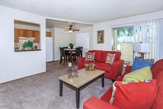 Shelter Cove Apartments in Yuba City, CA - Building Photo - Building Photo