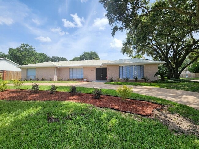 8023 S Braeswood Blvd