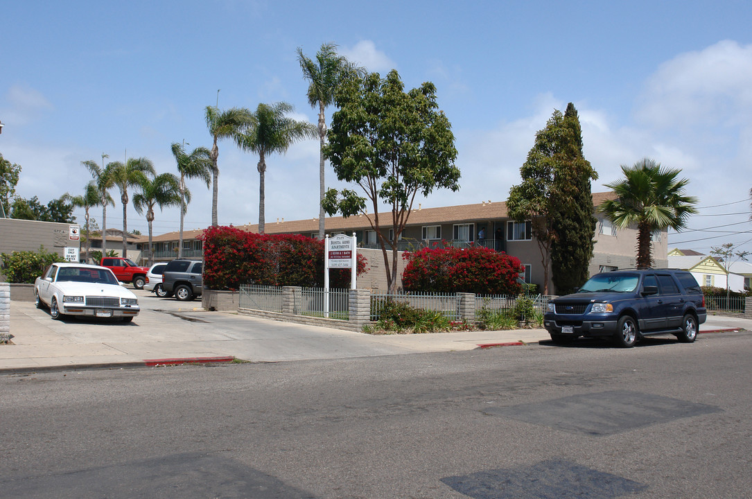 Bonita Arms Apartments in Chula Vista, CA - Building Photo