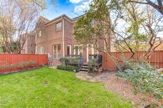 6811 Staffordshire Blvd in Houston, TX - Building Photo - Building Photo