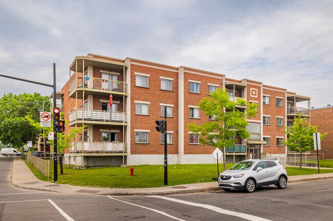 6500 Léger Boul in Montréal, QC - Building Photo - Building Photo