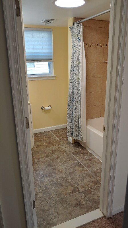 403 Corinthian Ave-Unit -(A) 1st. flr. in Essington, PA - Building Photo - Building Photo