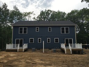 43 Firehouse Rd in Clifton Park, NY - Building Photo - Building Photo