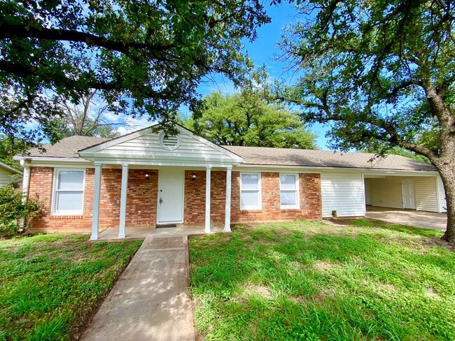 property at 2802 A