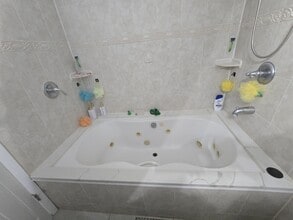 237 1st Ave in Linden, NJ - Foto de edificio - Building Photo