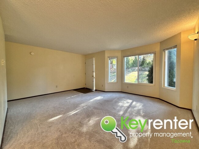 6711 S Monroe St in Tacoma, WA - Building Photo - Building Photo